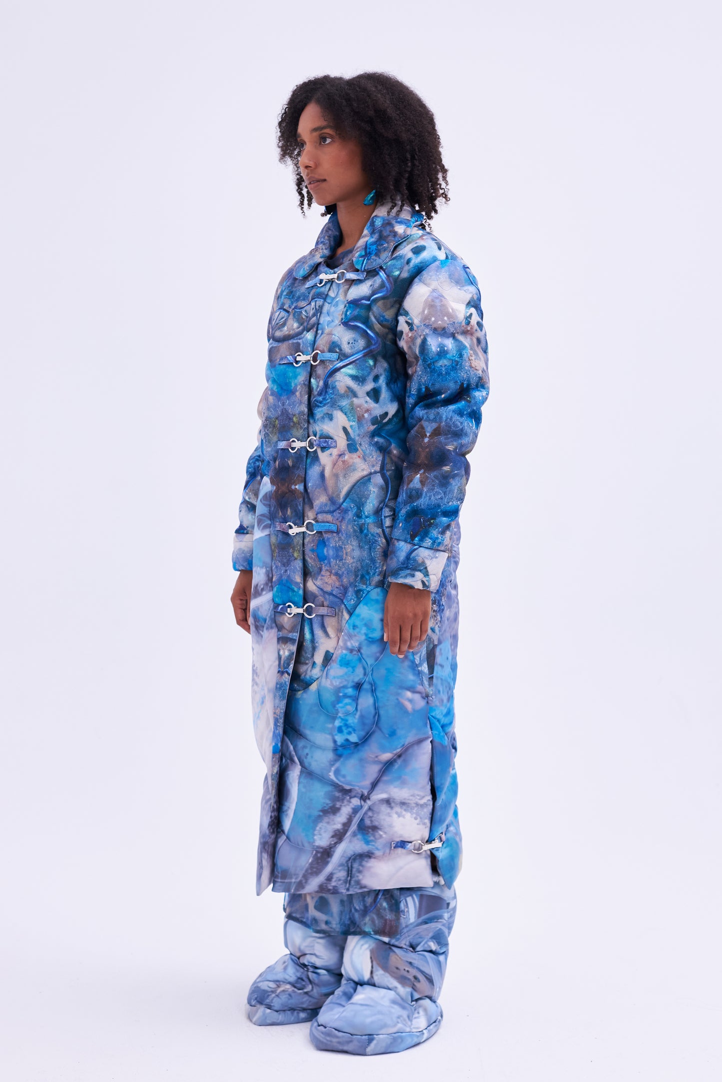 FEED ME ≠ NOT Wavy-Puff Coat