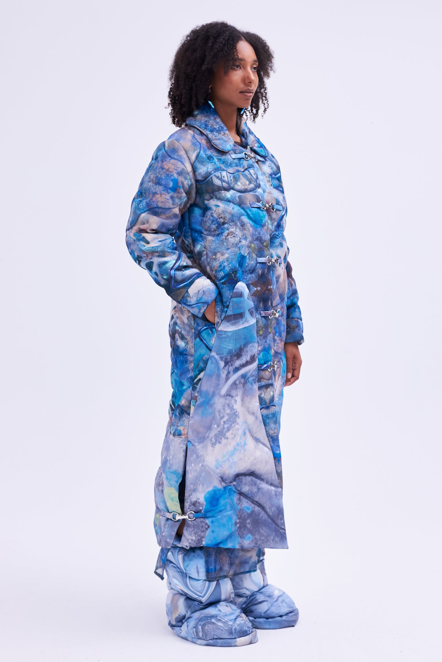 FEED ME ≠ NOT Wavy-Puff Coat